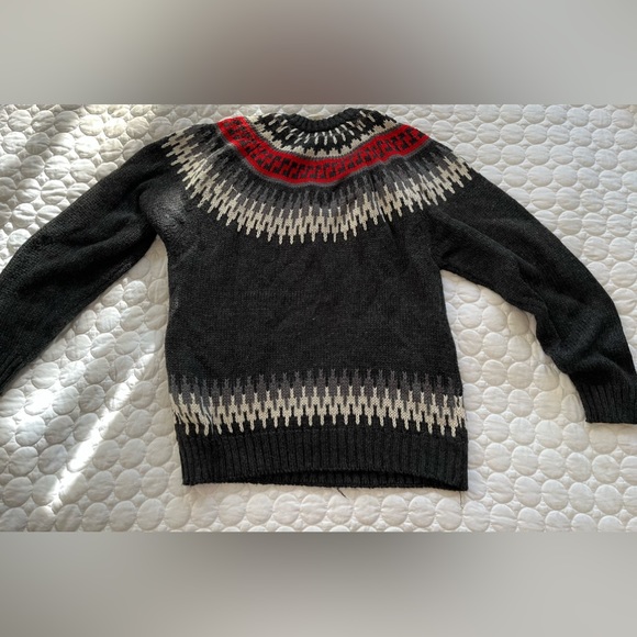 Old Navy Men’s Nordic Sweater - Picture 5 of 9